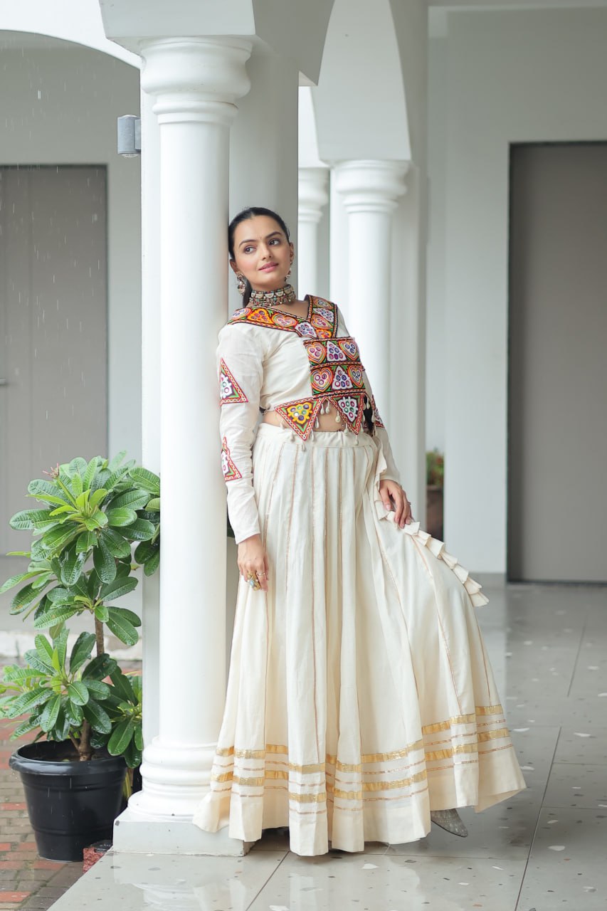 Heer-E-Riwaayat Off-White Mirror Choli Lehenga Set
