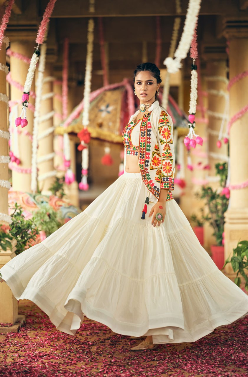 Kutch Carnival Couture Premium Festival Ready Lehenga  Set