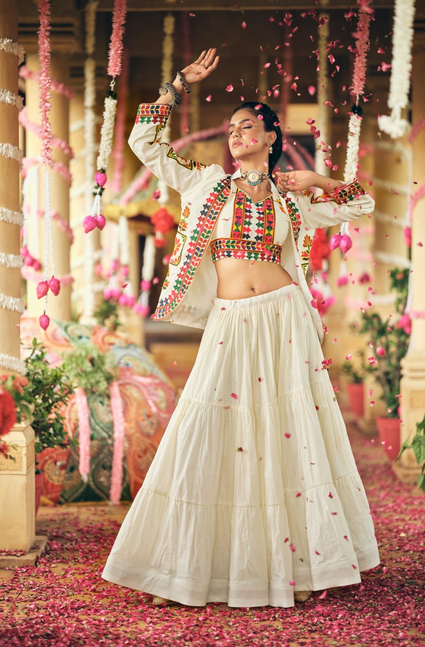 Kutch Carnival Couture Premium Festival Ready Lehenga  Set