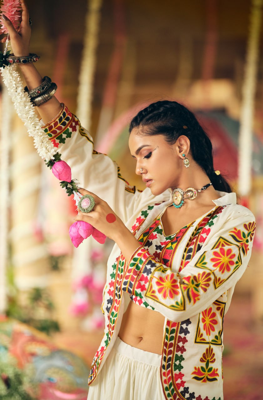 Kutch Carnival Couture Premium Festival Ready Lehenga  Set